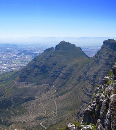 Platteklip Gorge able Mountain hike in Cape Town